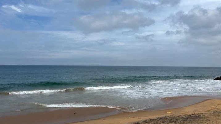 Waves at Kovalam beach